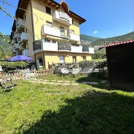 Apartment With A Beautiful Garden Arco
